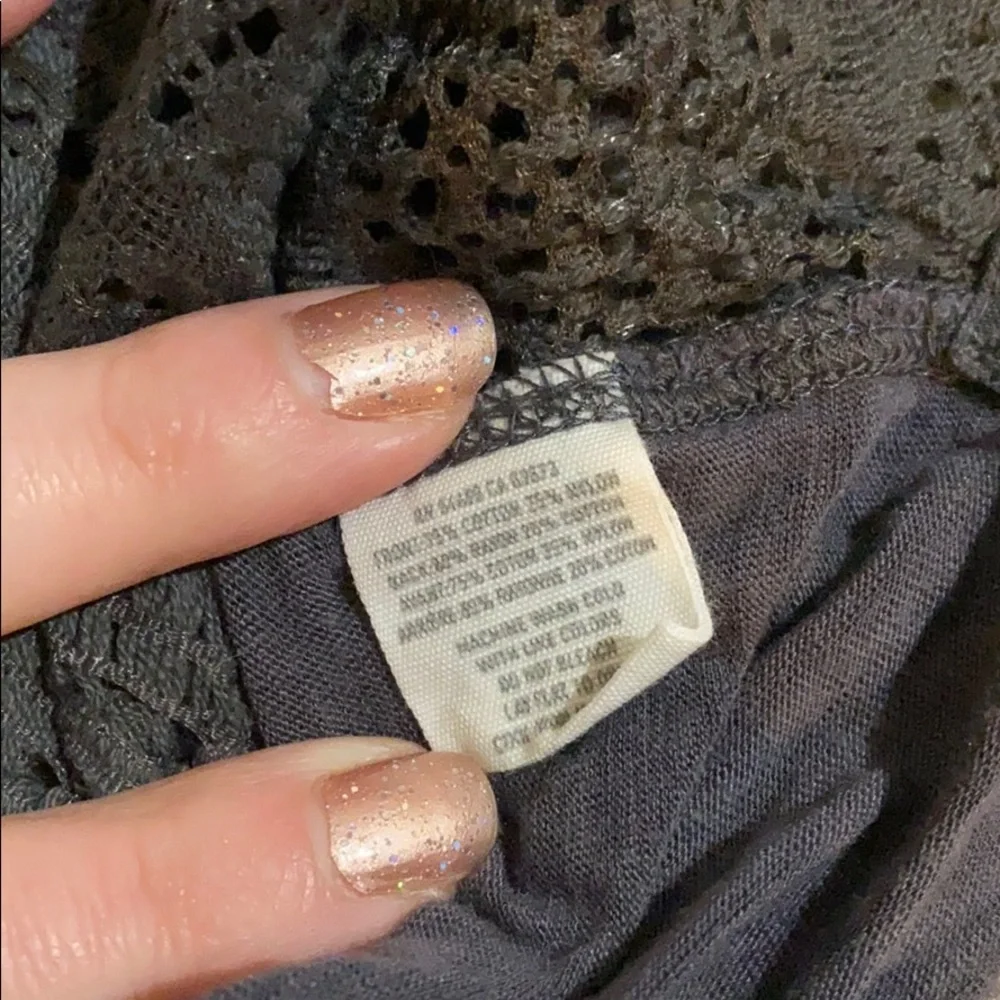 Aerie Short Sleeve Wide Scoop Neck Eyelet Front Side Slits Gray Top Size XS - Picture 7 of 7